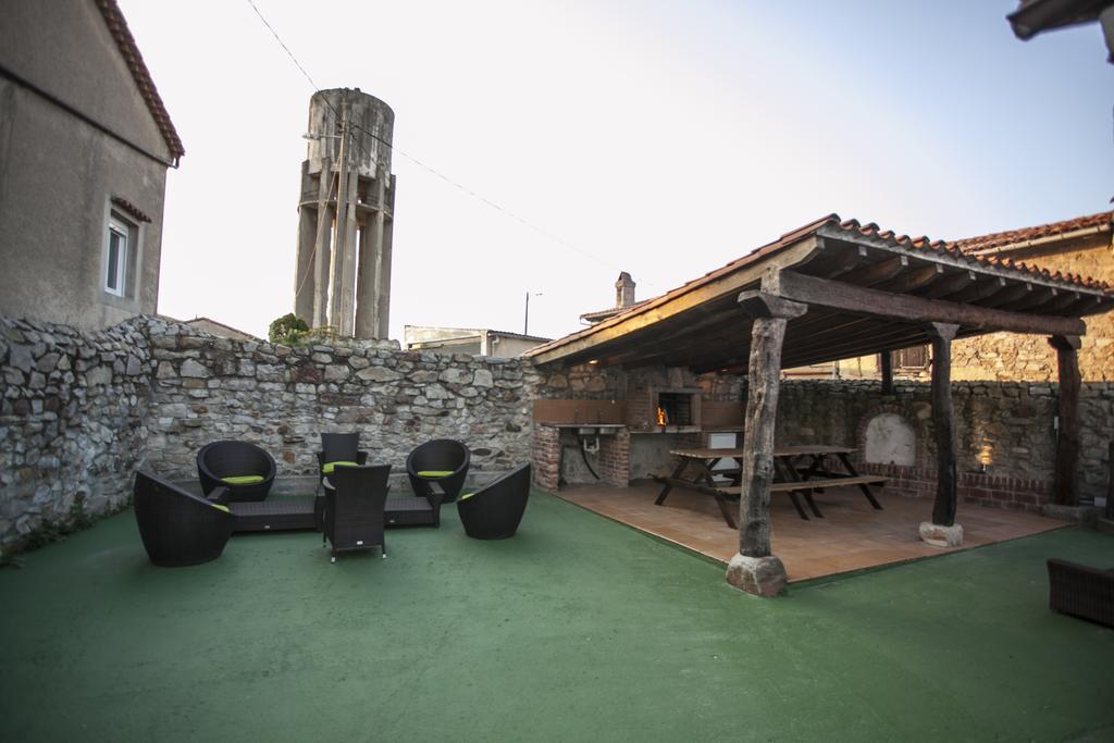El Cabanon De Pimiango Guest House Bagian luar foto