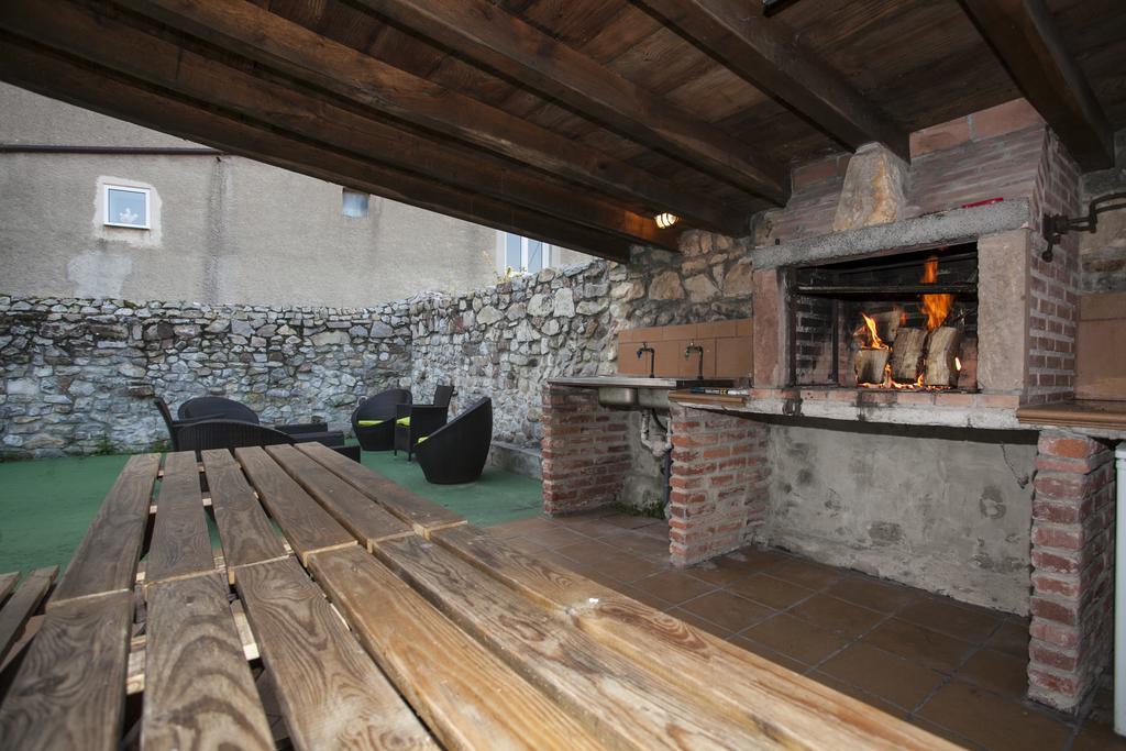 El Cabanon De Pimiango Guest House Ruang foto