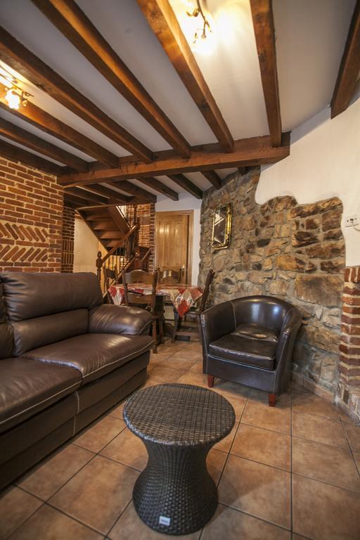 El Cabanon De Pimiango Guest House Ruang foto