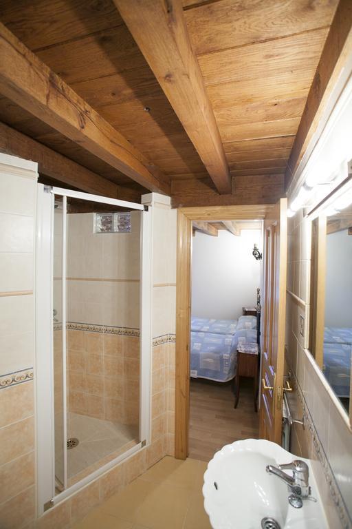 El Cabanon De Pimiango Guest House Ruang foto