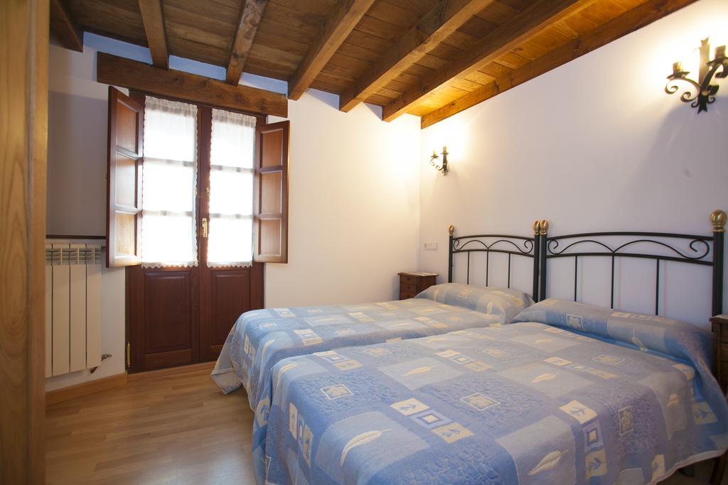 El Cabanon De Pimiango Guest House Ruang foto