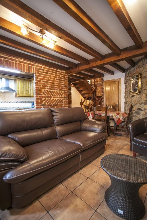 El Cabanon De Pimiango Guest House Ruang foto