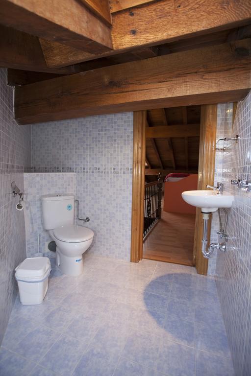 El Cabanon De Pimiango Guest House Ruang foto